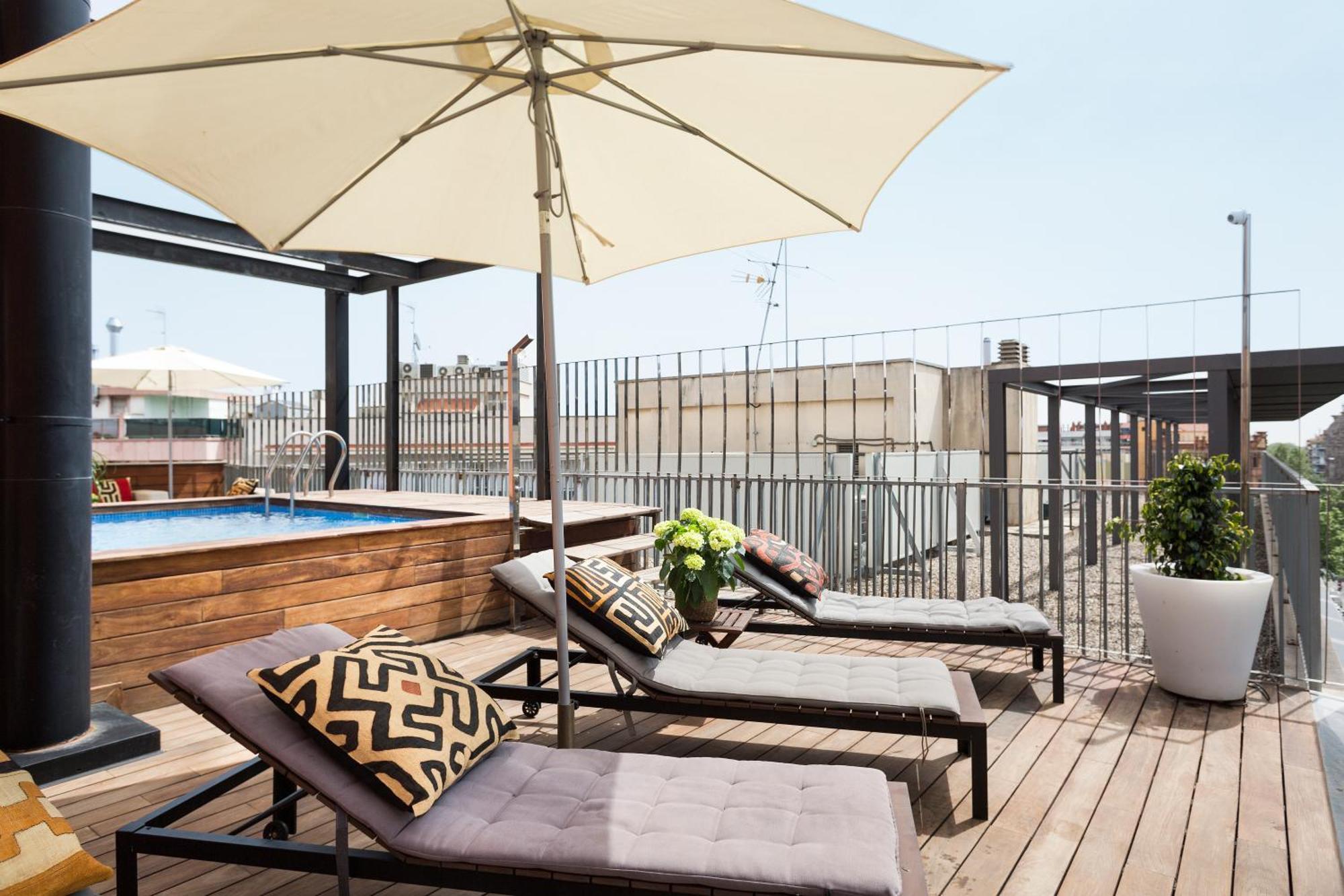 My Space Barcelona Pool City Center المظهر الخارجي الصورة